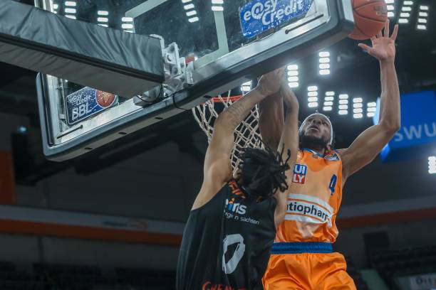 尽管球队在 尽管球队在