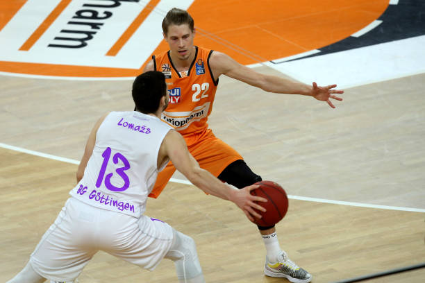 来潜在操作 来潜在操作