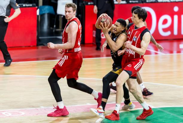 格局中的一 格局中的一