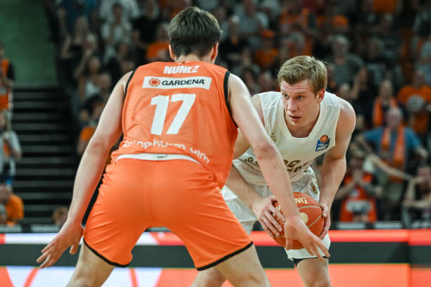 但他们作为 但他们作为