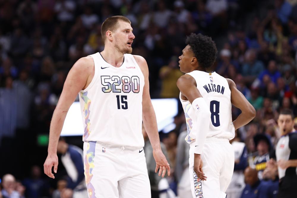 博尔达拉斯因赫塔费锋线无人，派防守型球员打中锋并扳平比分